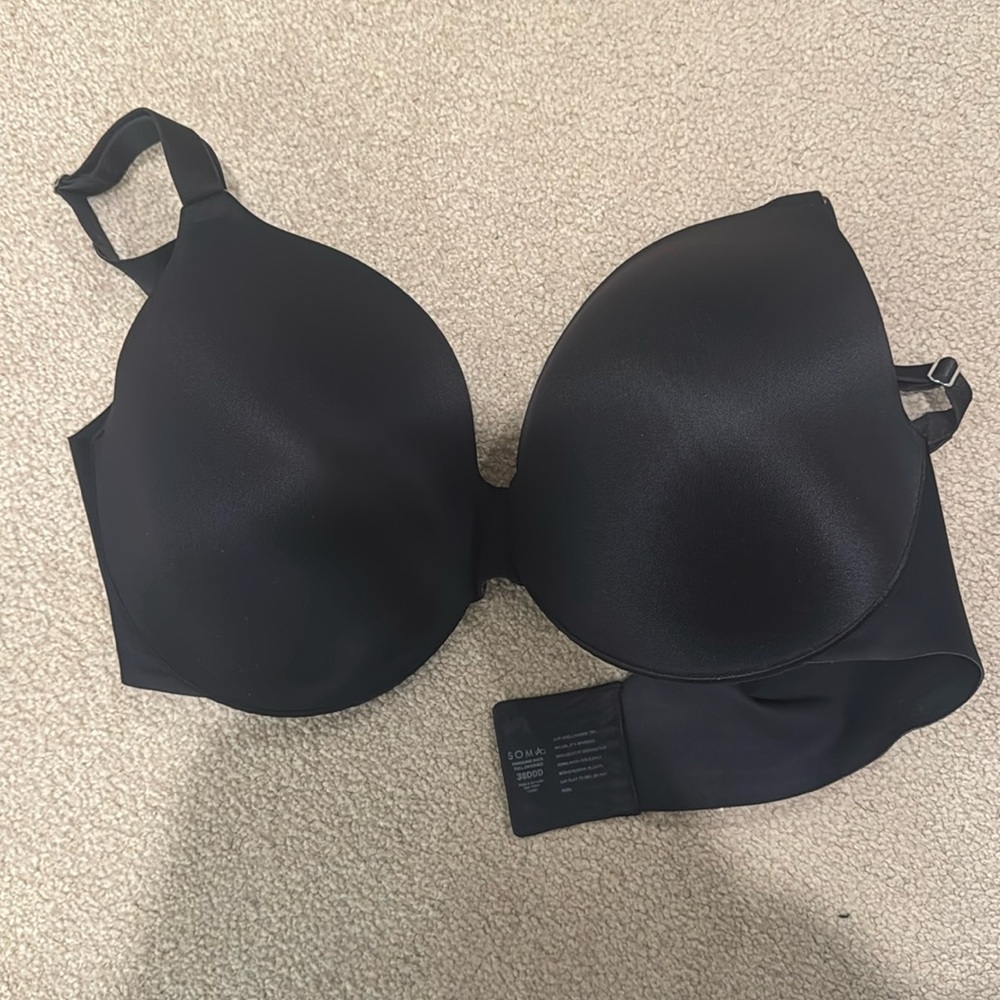 Soma vanishing back bra slightly used.. only worn a couple times